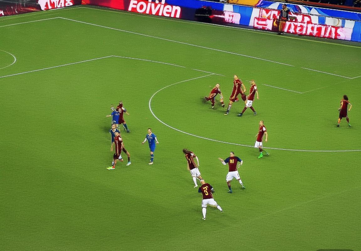 巴塞罗那VS罗马：巅峰对决中的战术智慧解析